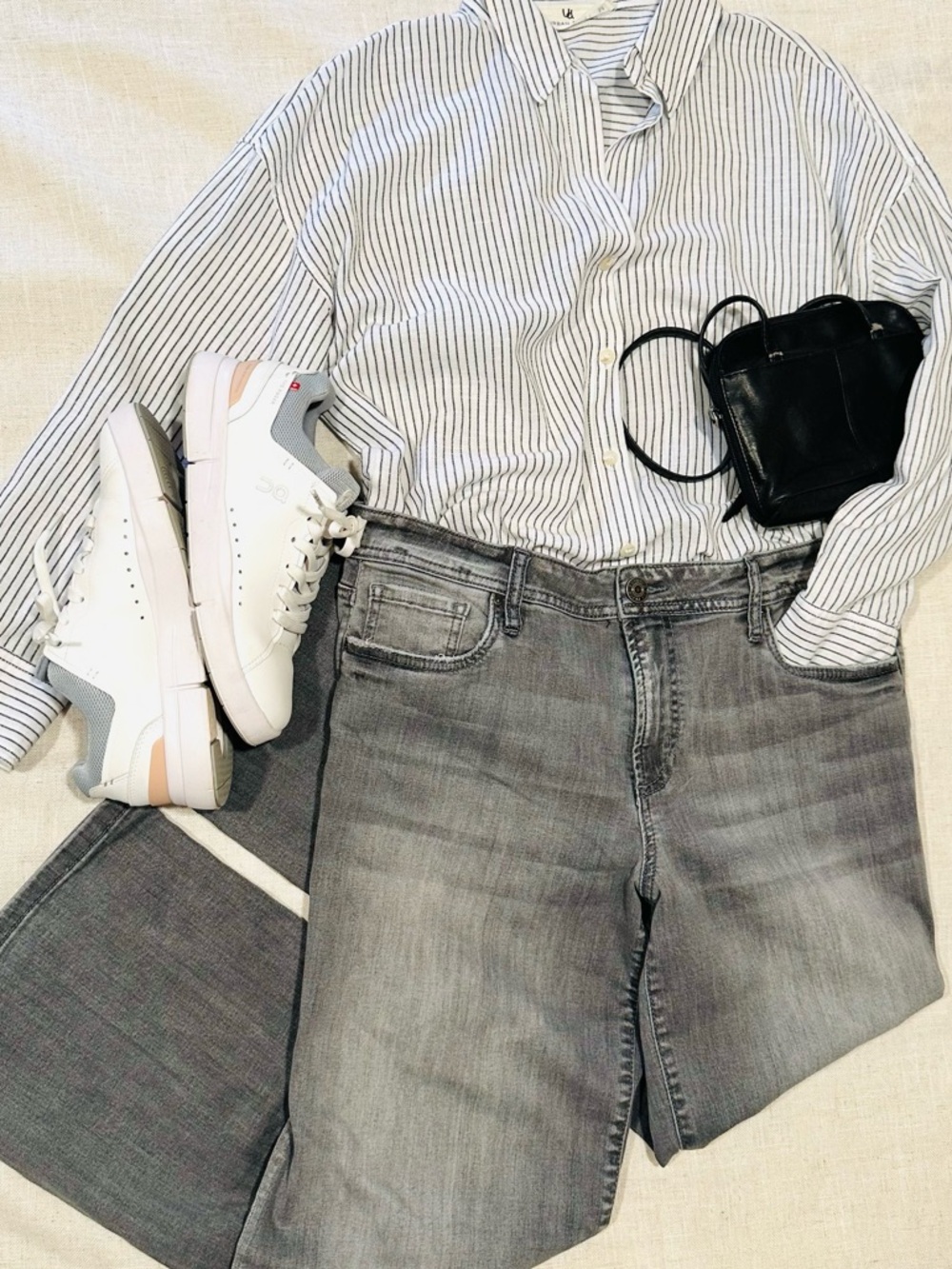 Kut from the Kloth Charlotte Mid Rise Gray Wash Jeans Size 8/10